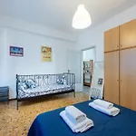 Guesthost - Santa Croce Cozy Flat With Balcony パルマ