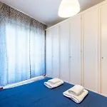 Guesthost - Santa Croce Cozy Flat With Balcony アパート *