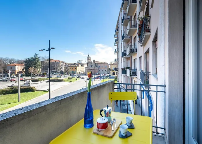 Guesthost - Santa Croce Cozy Flat With Balcony