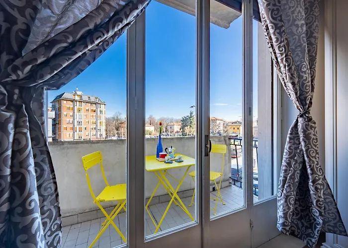 아파트 Guesthost - Santa Croce Cozy Flat With Balcony *